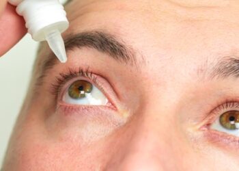 How to Use Eye Drops 